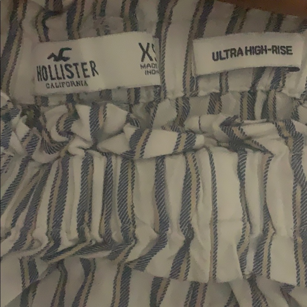HOLLISTER SHORTS - Picture 2 of 2